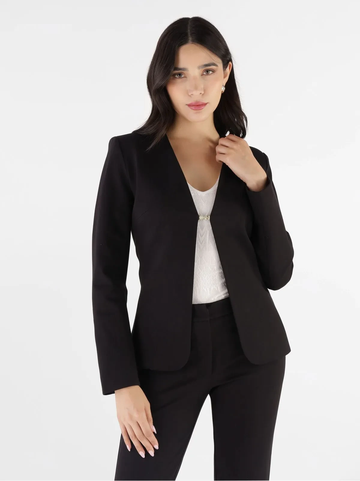 saco negro mujer guess