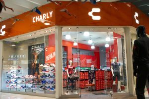 Tienda Charly en plaza Outlet Puebla Premier