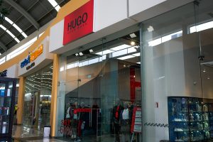 Tienda Hugo Boss en plaza Outlet Puebla Premier