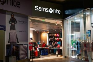 Tienda Samsonite en plaza Outlet Puebla Premier