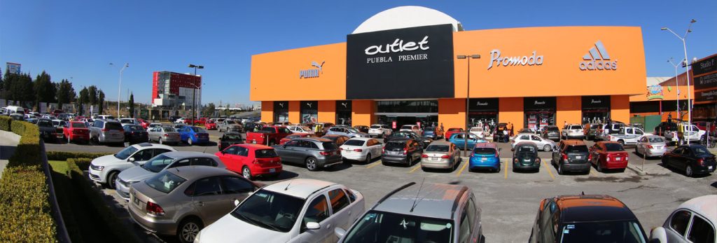 outlet-puebla-premier-estacionamiento-web.jpg