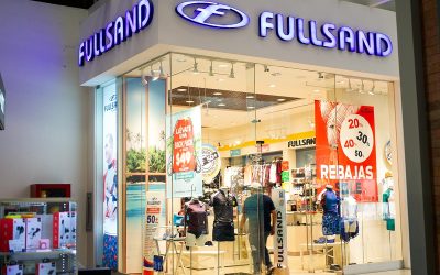 28-fullsand-outlet-interior-plaza